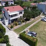Nana Mija Apartment