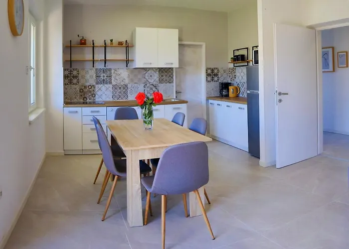 Nana Mija Apartament Pag Town