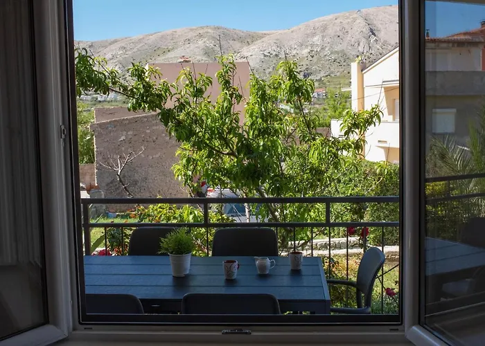 Apartament Nana Mija *